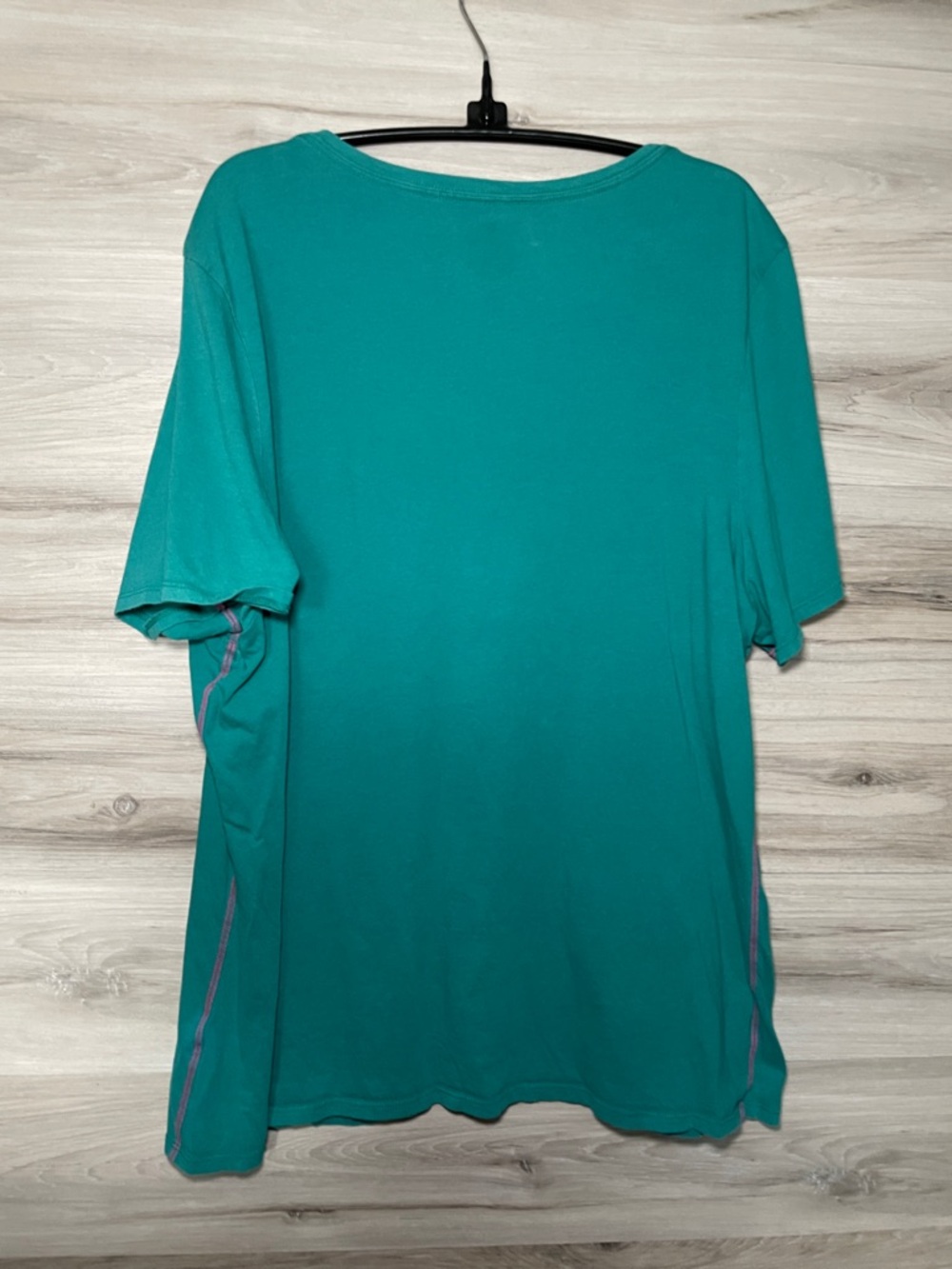 EUC- Vintage Women's Life is Good SS V Neck Graphic Tee - Picture 9 of 10